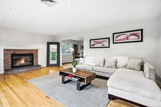 163 MacGregor Dr in Stamford, CT - Building Photo - Building Photo