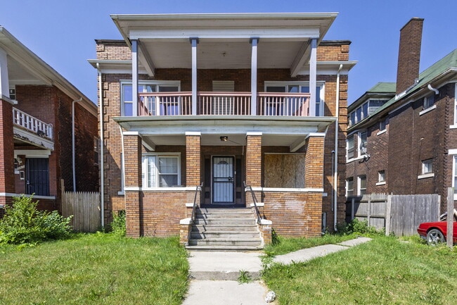 property at 1565 W Grand Blvd