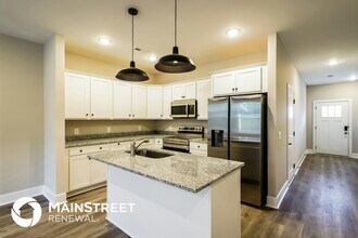 158 Noble Pk Cir in Gallatin, TN - Foto de edificio - Building Photo