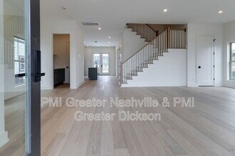 404 Morningside Mnr in Nashville, TN - Building Photo - Building Photo