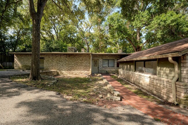 property at 4405 Barrow Ave