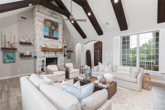 37 Arroyo Ave in McAllen, TX - Building Photo - Building Photo