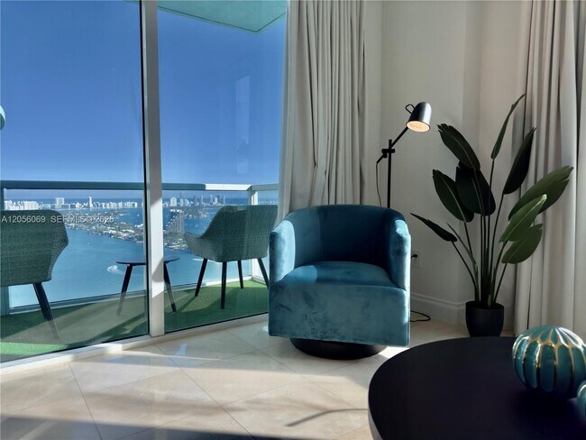 property at 1900 N Bayshore Dr