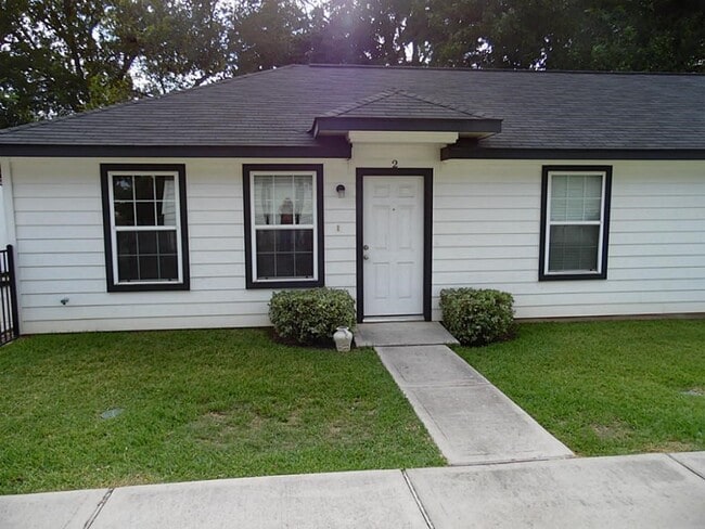 property at 200 W Worsham St