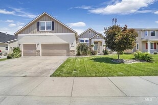 2034 Northern Sky Dr in Twin Falls, ID - Building Photo
