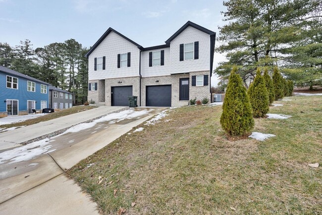 204 Hunter Ln in Elizabethtown, KY - Building Photo - Building Photo