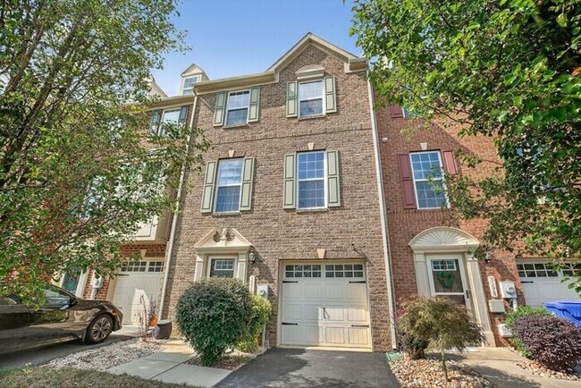 3276 Green Cove Pl