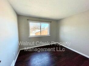 216 Moore Rd in Avon Lake, OH - Building Photo - Building Photo