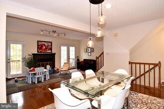 5449 Grove Ridge Way in North Bethesda, MD - Building Photo - Building Photo