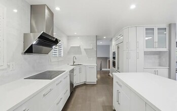 339 Vine St in Menlo Park, CA - Building Photo - Building Photo