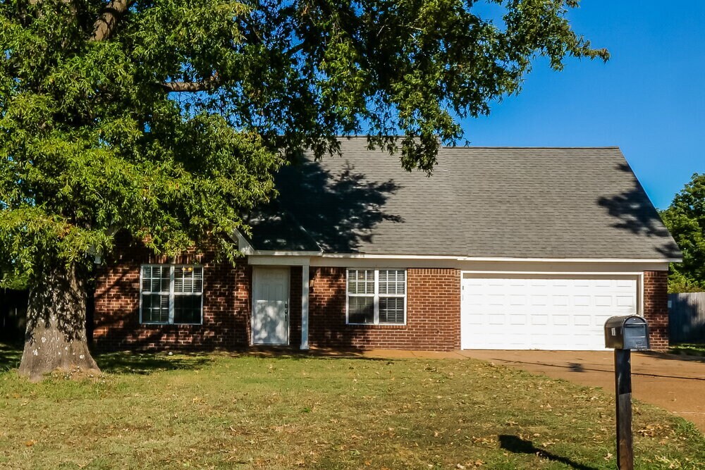 7362 Stonegate Blvd in Southaven, MS - Building Photo