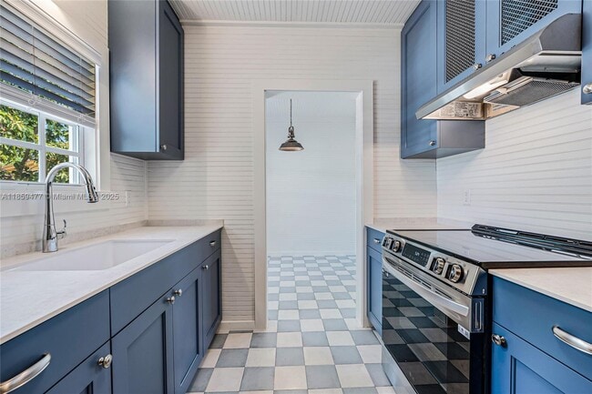 3822 Oak Ave in Miami, FL - Building Photo - Building Photo