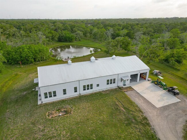 1295 Brazos River Rd in Freeport, TX - Building Photo - Building Photo