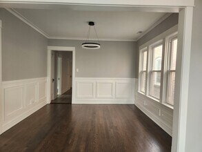 5230 W Deming Pl, Unit 2 in Chicago, IL - Foto de edificio - Building Photo