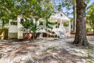 302 Arbor Dr in Columbia, SC - Foto de edificio - Building Photo