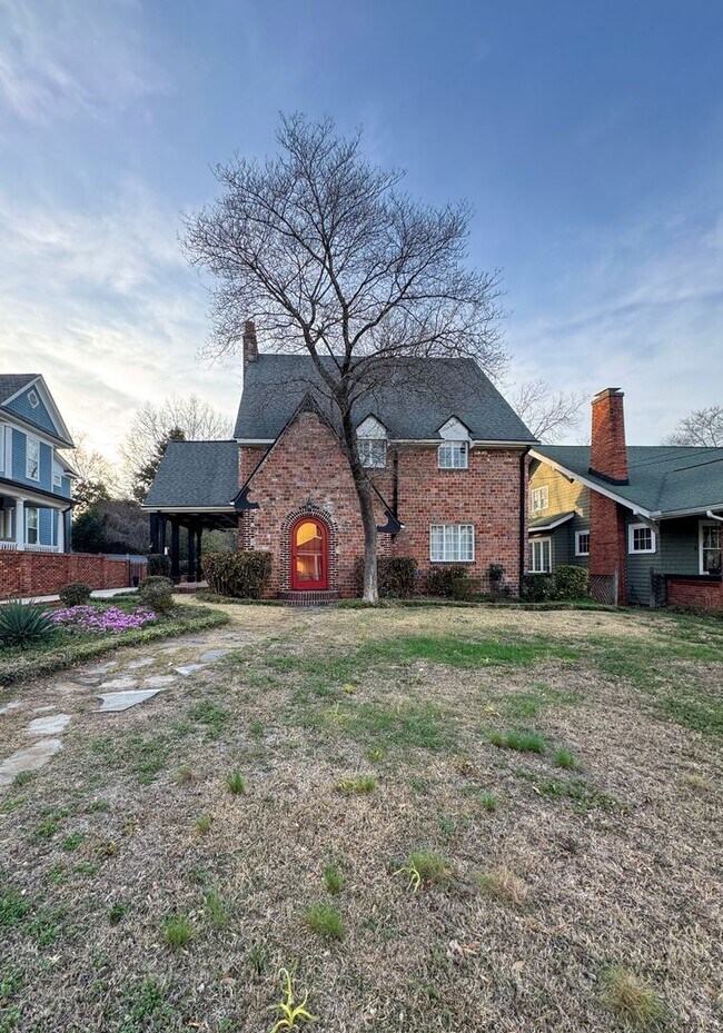 111 Hale St in Fayetteville, NC - Building Photo - Building Photo