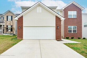 17004 Meander Wy in Louisville, KY - Building Photo - Building Photo
