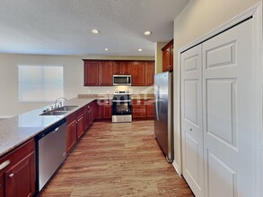 25239 Chipshot Ct in Sorrento, FL - Building Photo - Building Photo