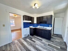 2709 Abbott Pl NW in Canton, OH - Building Photo - Building Photo