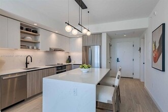 3900 Alton Rd in Miami Beach, FL - Building Photo - Building Photo