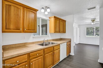 2023 Betsy Dr in Jacksonville, FL - Building Photo - Building Photo