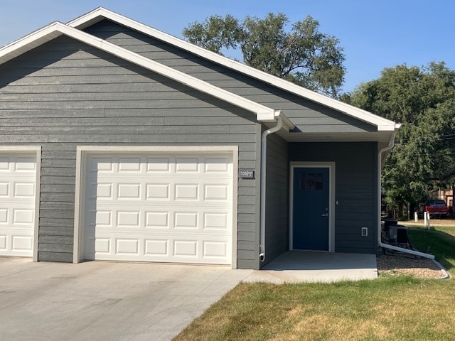 property at 705 S Davison St