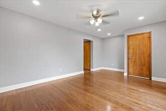 2131 W 53rd Pl in Chicago, IL - Building Photo - Building Photo