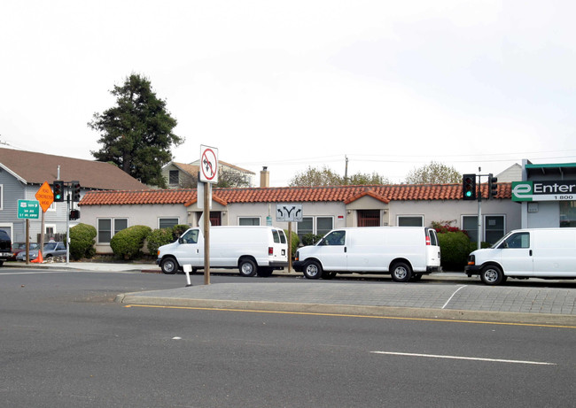 960 El Camino Real in San Bruno, CA - Building Photo - Building Photo