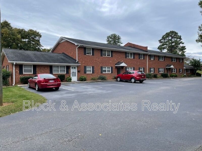 110 Hedgecock Ave SW in Winston-Salem, NC - Building Photo