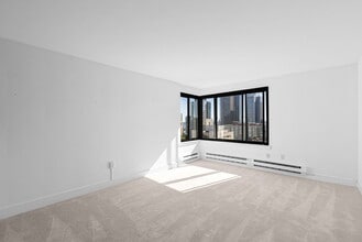 1105 Spring St in Seattle, WA - Building Photo - Building Photo