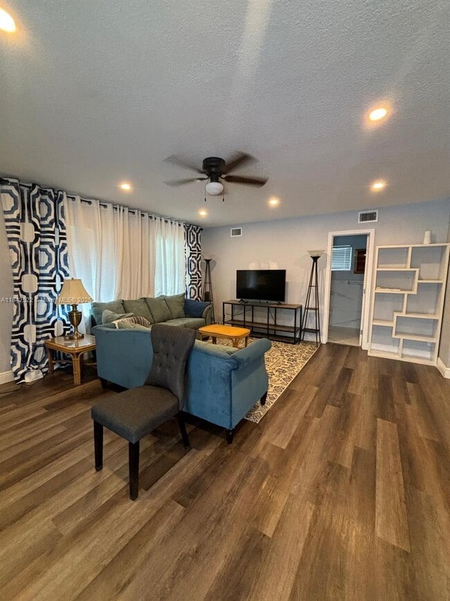 1509 N Andrews Ave in Fort Lauderdale, FL - Building Photo - Building Photo