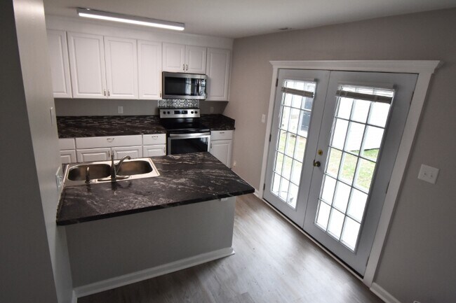 650 S Main St