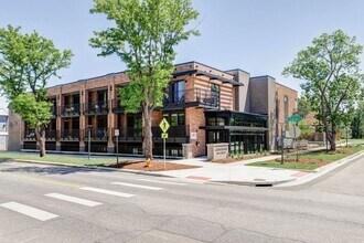 Logan Square Apartments in Denver, CO - Building Photo - Building Photo