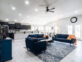 910 Redfree Dr in Bentonville, AR - Building Photo - Building Photo