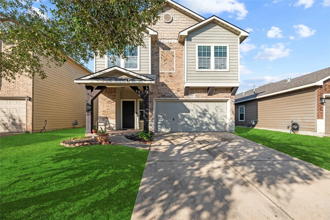 7867 Galleon Field Ln in Cypress, TX - Foto de edificio