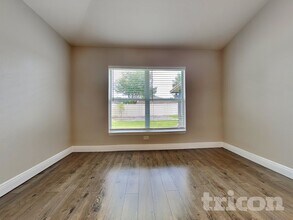 9637 Nathaniel Ln in Land O Lakes, FL - Foto de edificio - Building Photo