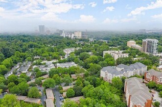 100 Biscayne Dr NW in Atlanta, GA - Building Photo - Building Photo