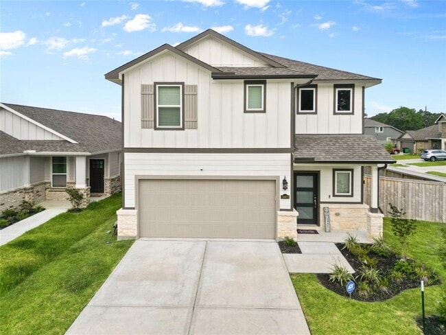 property at 18602 Etta Pnes Cir