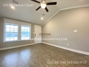 205 Magnolia Cr in Jacksonville, AR - Building Photo - Building Photo