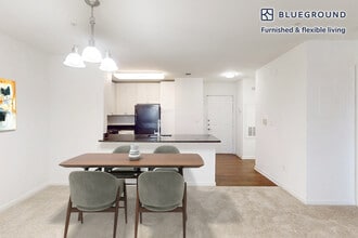1569 Onyx Dr in Tysons, VA - Foto de edificio - Building Photo