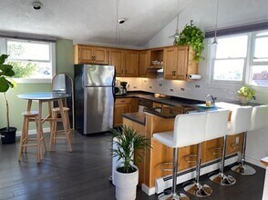 17 Millett St, Unit Furnished condo in Gloucester, MA - Foto de edificio - Building Photo