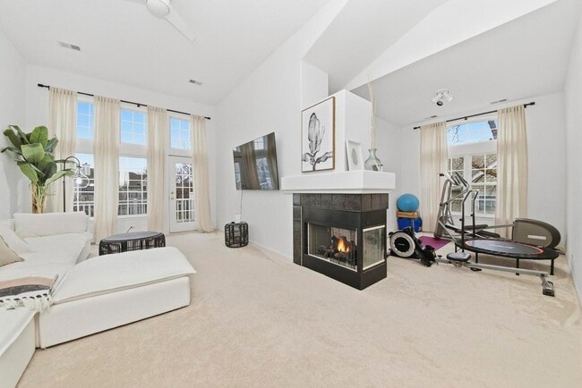 2038 Cambria Ct in Northbrook, IL - Building Photo - Building Photo