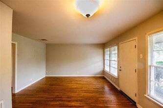 2008 E Cherry St in Sherman, TX - Building Photo - Building Photo