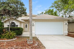 7921 Hathaway Dr in New Port Richey, FL - Building Photo