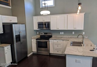 939 Goss Ave in Louisville, KY - Building Photo - Building Photo