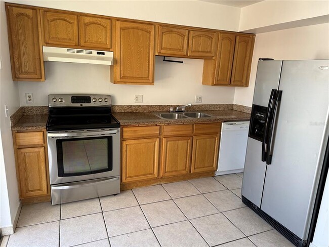 5885 Dahlia Dr in Orlando, FL - Building Photo - Building Photo