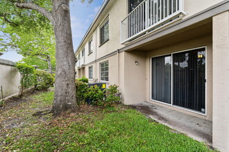 1959 Marsh Harbor Dr in Riviera Beach, FL - Building Photo - Building Photo