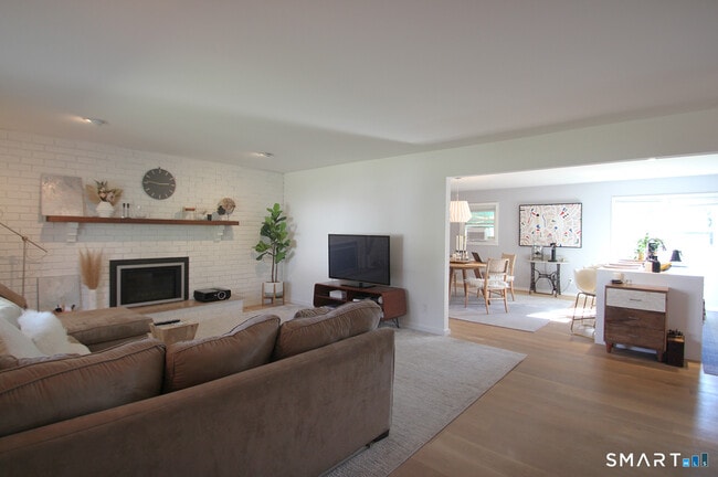 83 Quinlan Ave in Bridgeport, CT - Building Photo - Building Photo