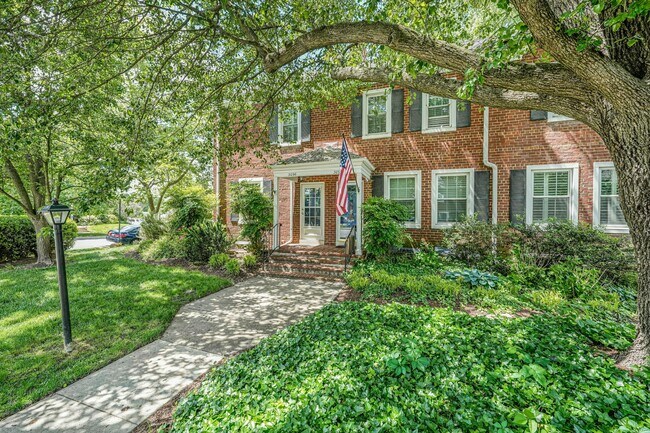 property at 3096 S Woodrow St