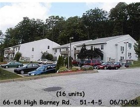 Juniper Hills in Middletown, NY - Building Photo - Building Photo